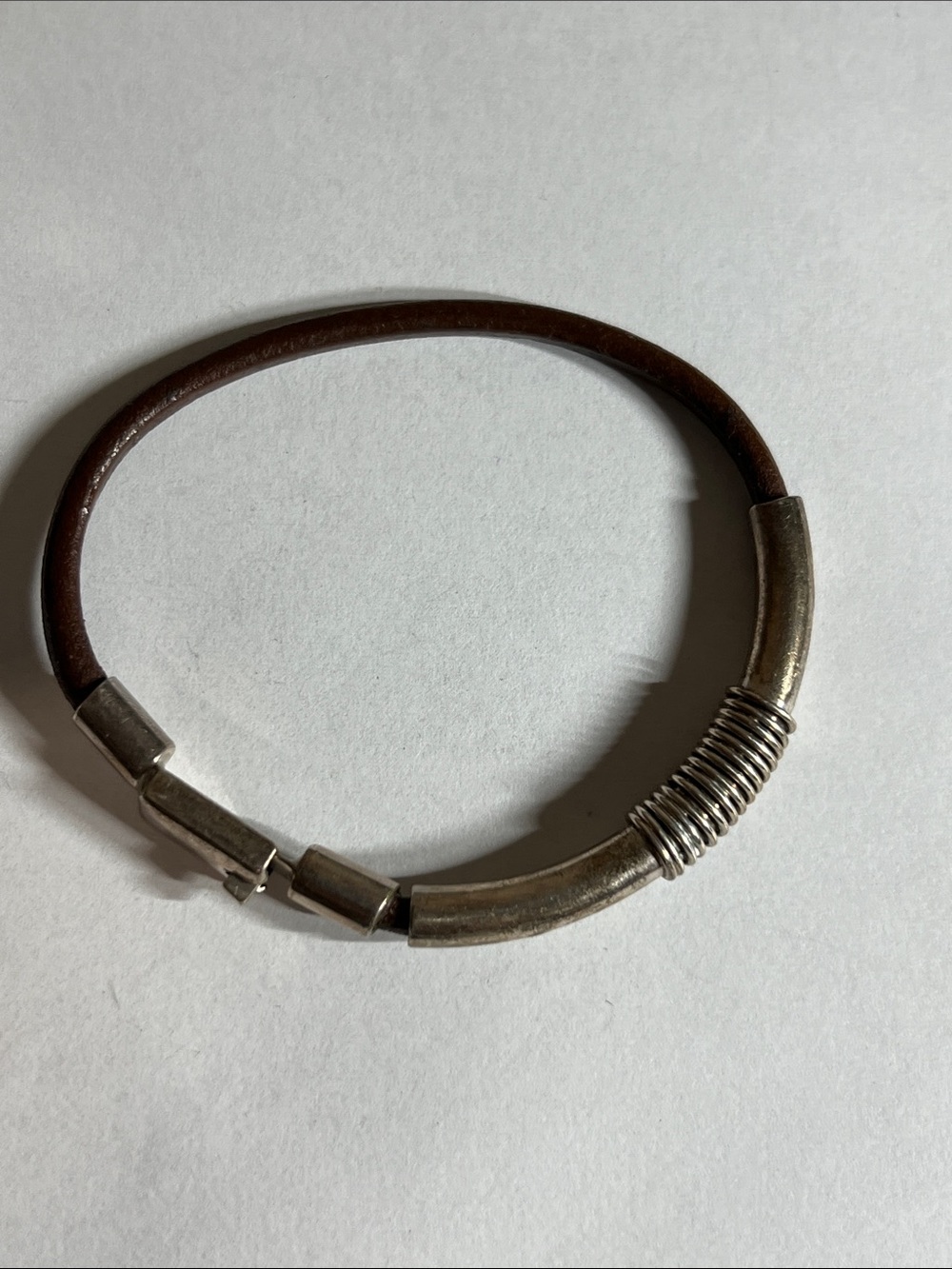 Men’s Brown Leather Bracelet with 925 Silver-Tone Coil Accent
